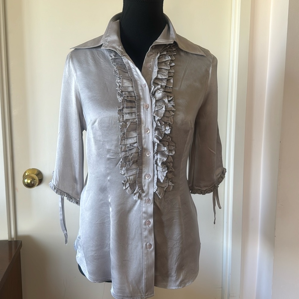 💕Bebe Pearl Grey Silk Tuxedo Statement Sleeve Blouse M VGUC